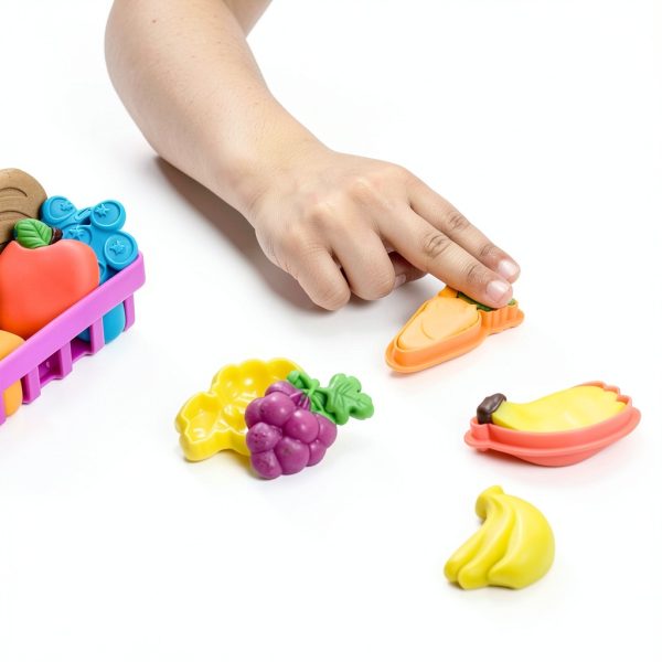 Hasbro Play-Doh Farmer's Market Set 15-Color Clay Kit with Food Molds-8