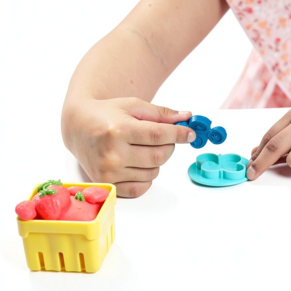 Hasbro Play-Doh Farmer's Market Set 15-Color Clay Kit with Food Molds-1